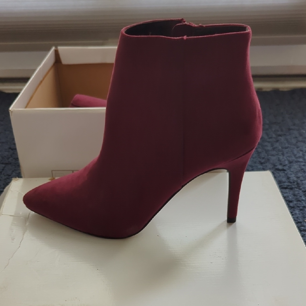 Mixx Shuz Chic Maroon Heeled Boots